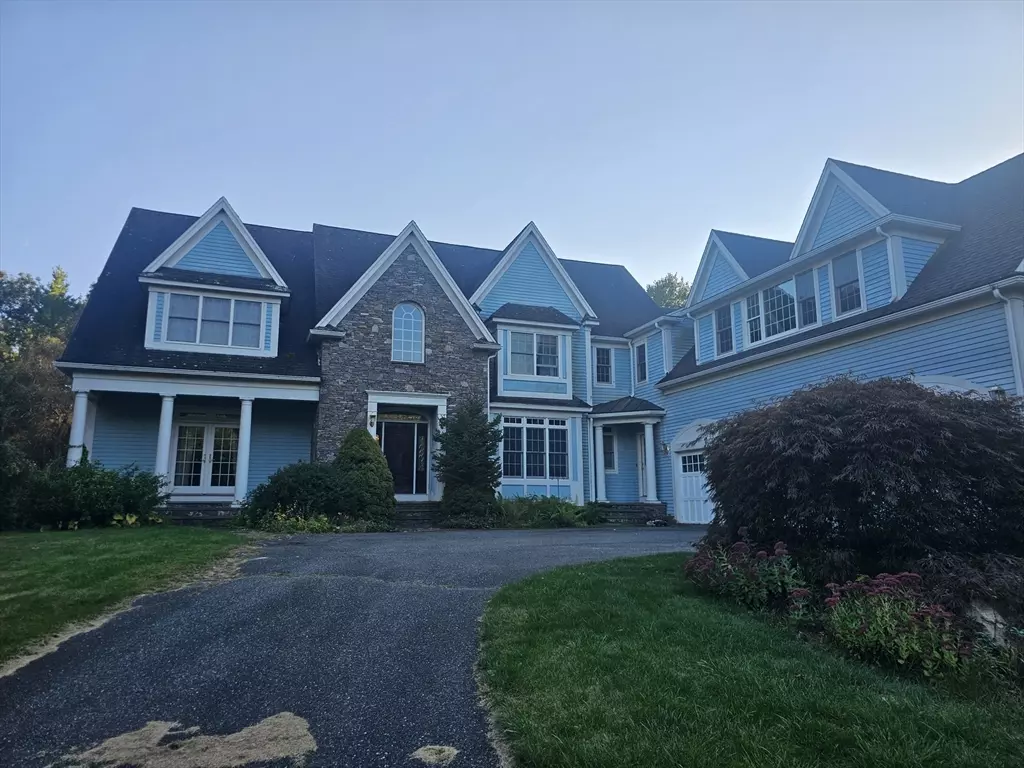 Westwood, MA 02090,4 Shoestring