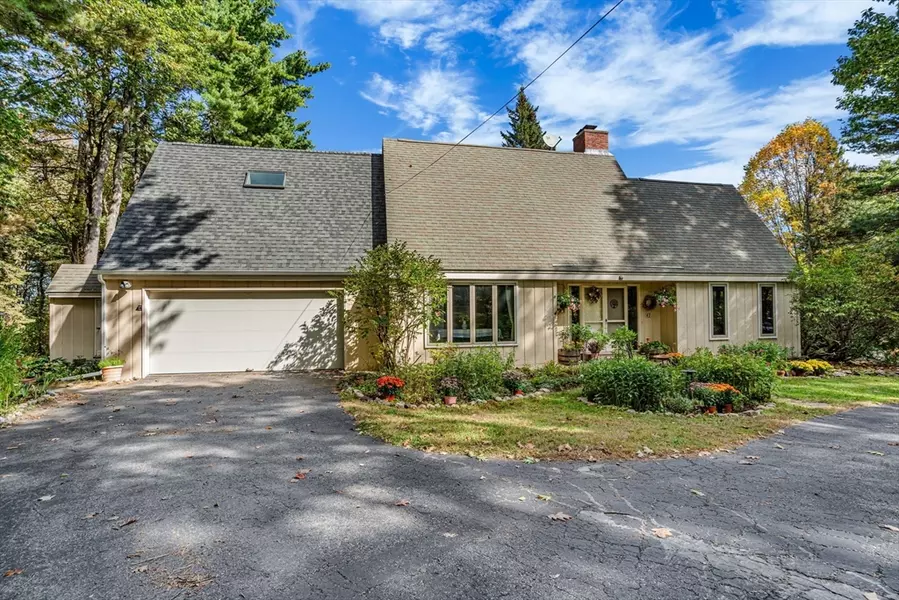 47 Pine Hill Rd, Princeton, MA 01541
