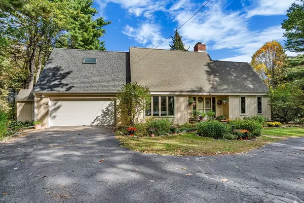 47 Pine Hill Rd, Princeton, MA 01541
