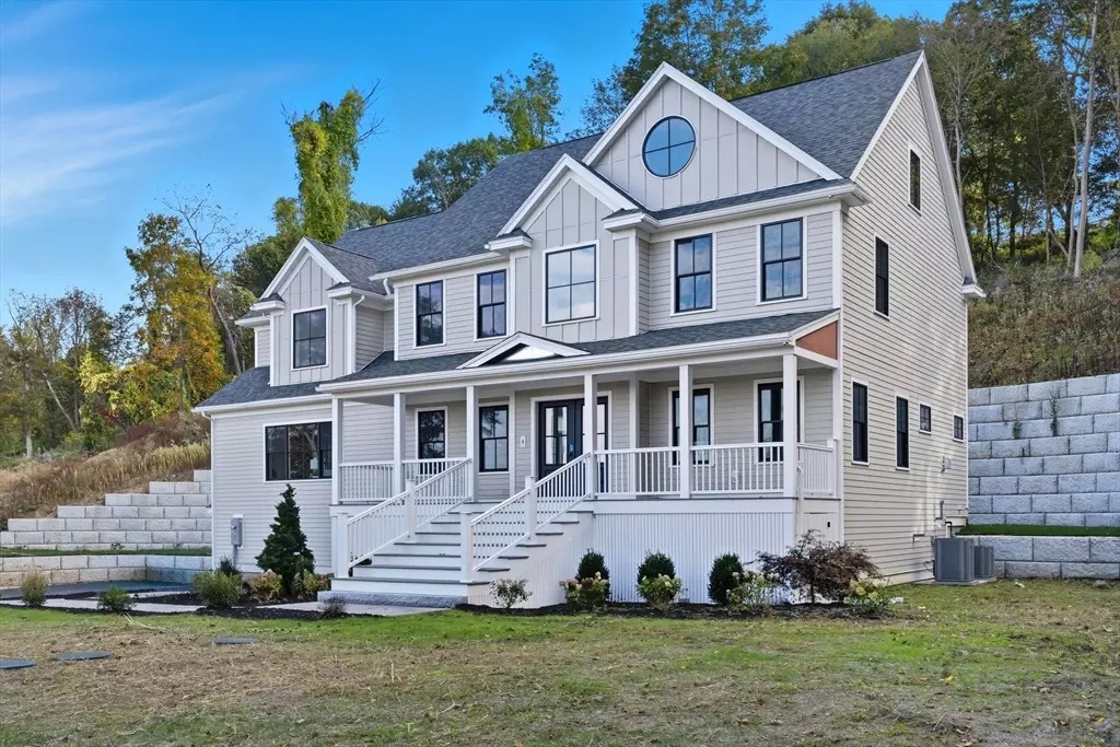 Hamilton, MA 01982,161 Bridge Street