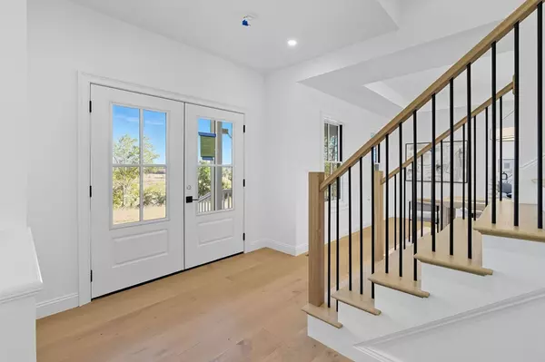 Hamilton, MA 01982,161 Bridge Street