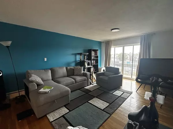 400 Savin Hill #21, Boston, MA 02125