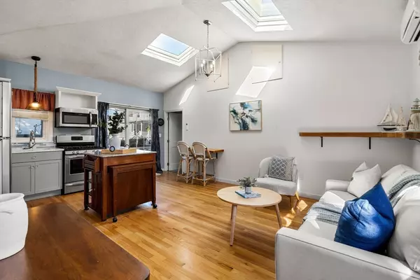 Nahant, MA 01908,22 Sherman Ave