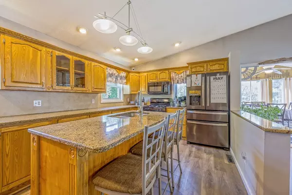 Granby, MA 01033,159 School St