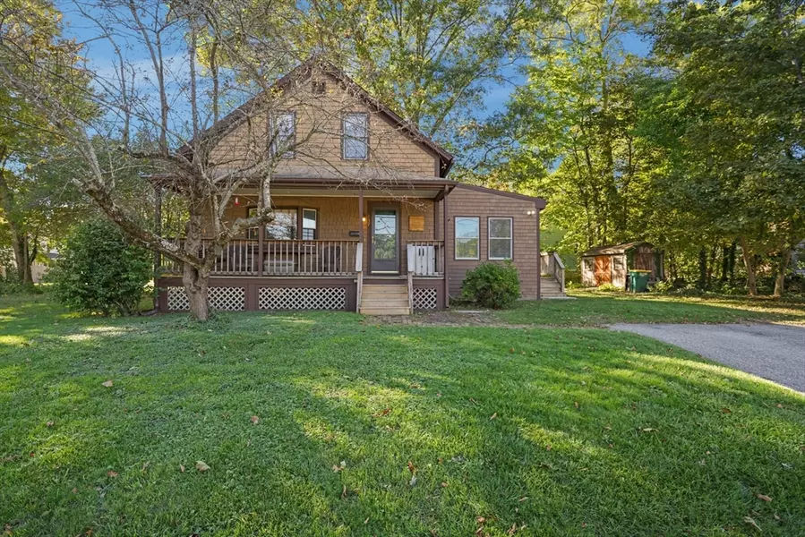 137 Sumner St, North Attleboro, MA 02760