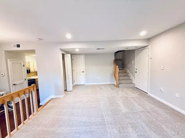 Quincy, MA 02169,200 Falls Blvd #A105