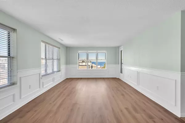 Hull, MA 02045,20 Rockland House Rd #203