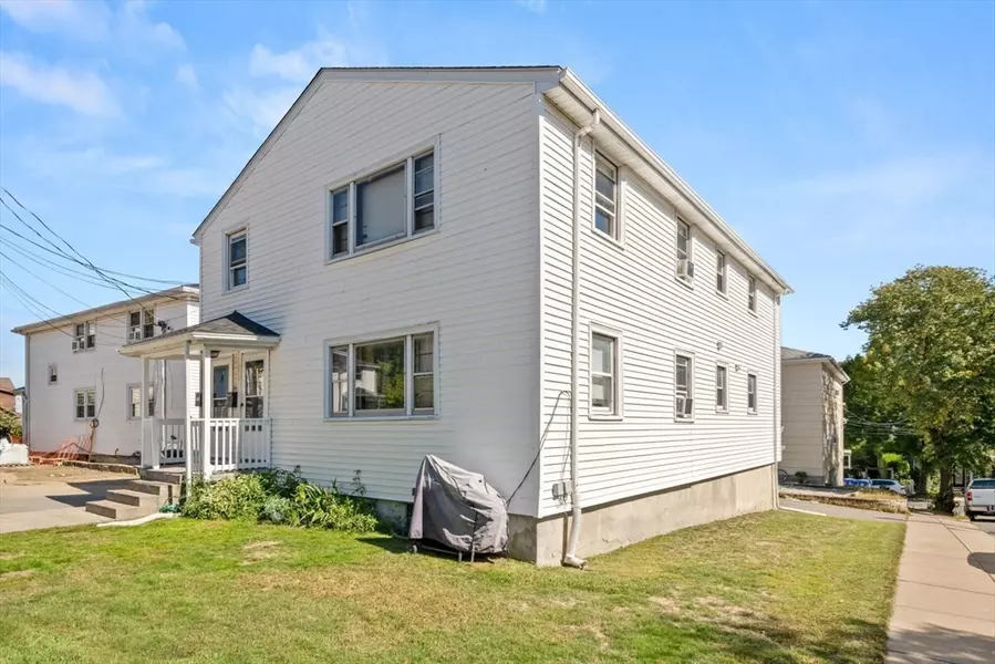 48 Hardwick St, Boston, MA 02135