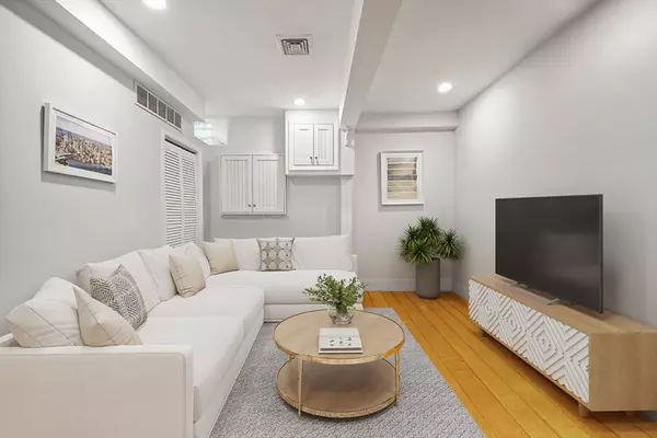 511 E 8th St #A, Boston, MA 02127