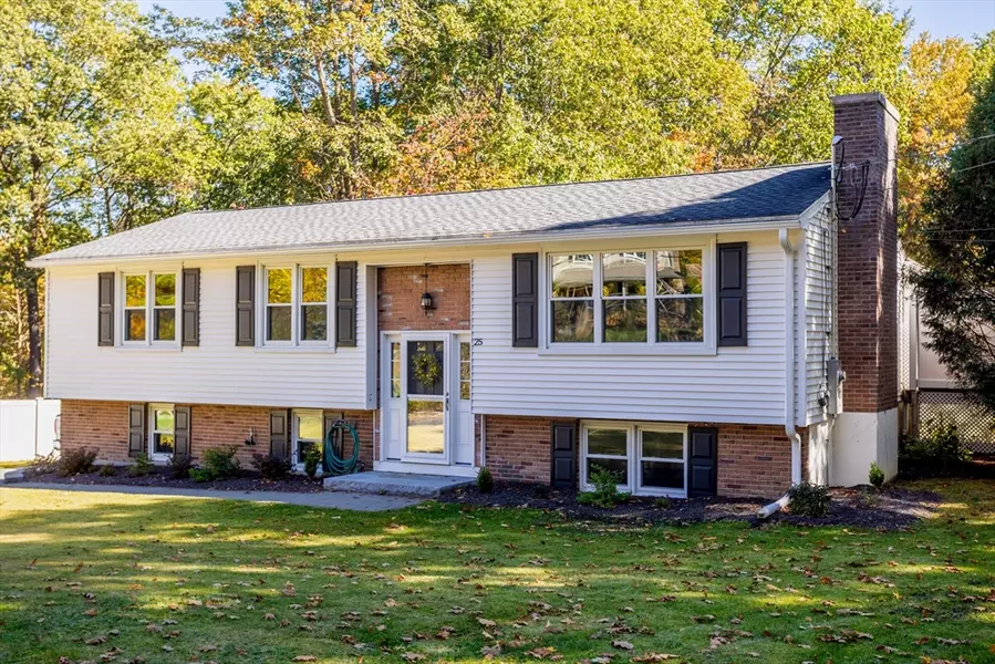 25 Newcomb Rd, Westminster, MA 01473