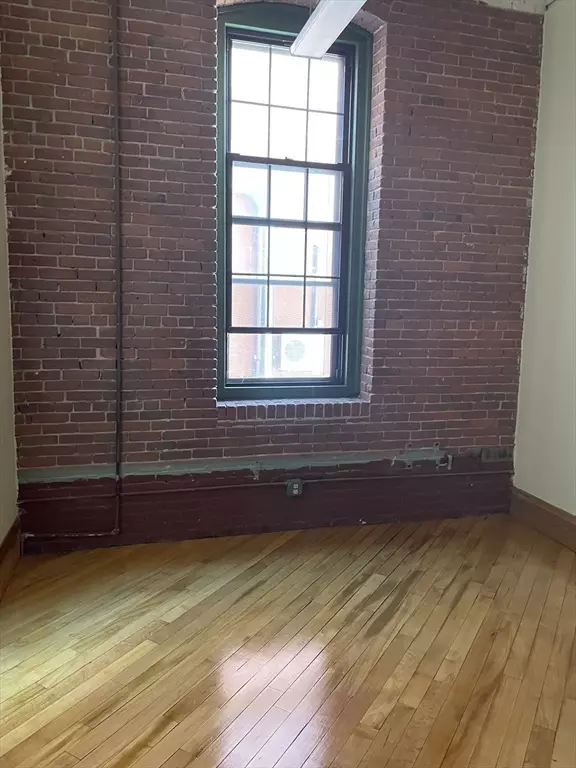 Worcester, MA 01608,51 Union Street