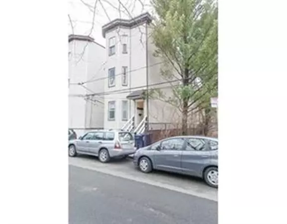 Cambridge, MA 02139,23 Pine St #2