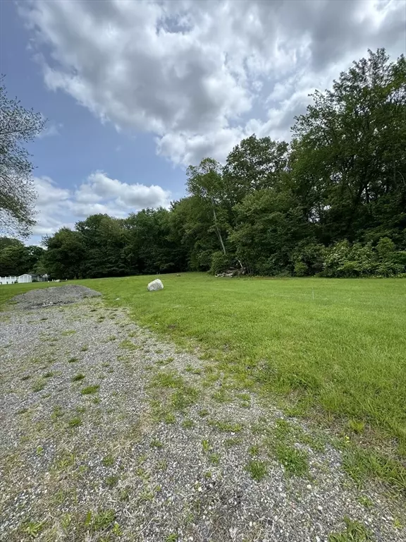 Seekonk, MA 02771,454 Fall River Ave