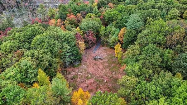 115 Crooked Ledge Rd, Southampton, MA 01073