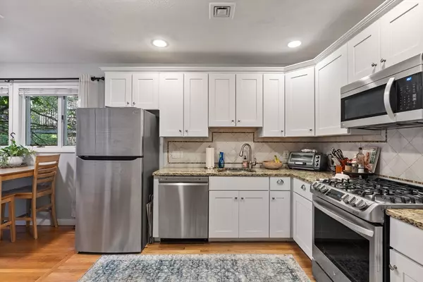 Boston, MA 02127,843 E 2nd St #2