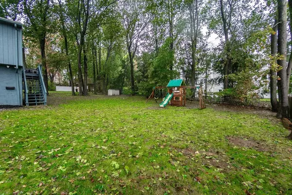 Walpole, MA 02081,21 Spear Ave