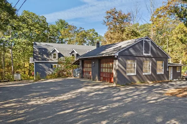 Webster, MA 01570,98 Minebrook Rd