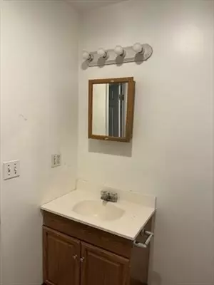 Mansfield, MA 02048,65 Crocker #3