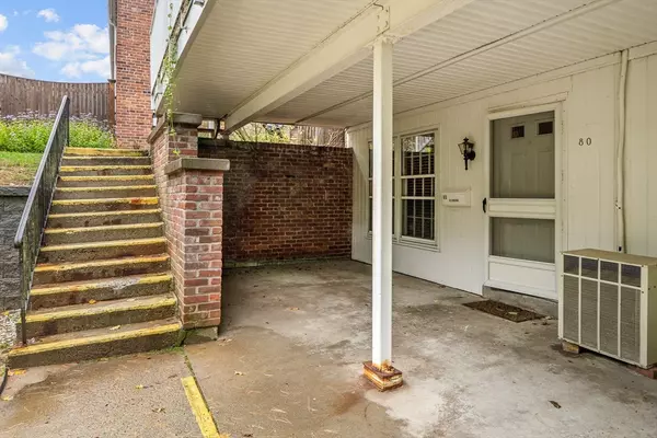 Springfield, MA 01108,80 Williamsburg Dr #80