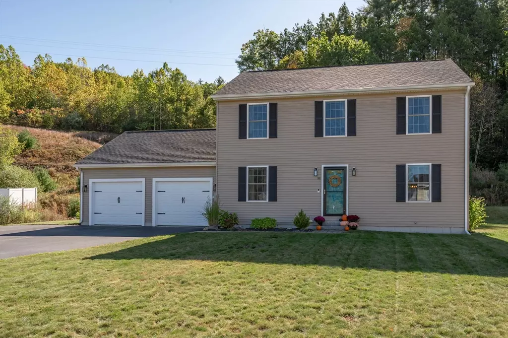 Wilton, NH 03068,18 Richfield Way
