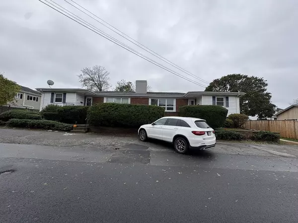 55 Fox Hill #1, Nahant, MA 01908