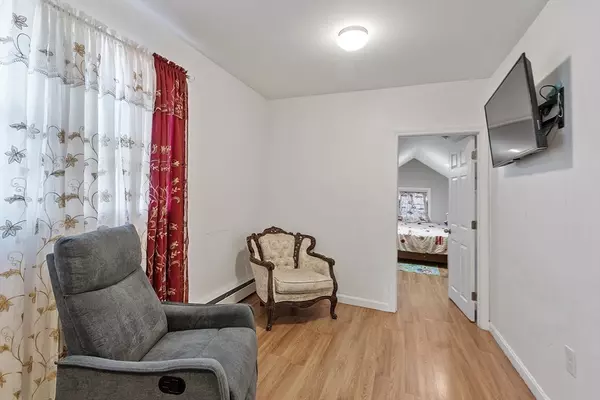 Lawrence, MA 01842,42 Perry Avenue #2