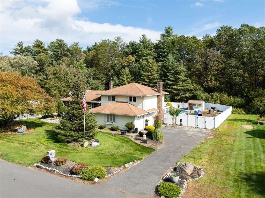 Ludlow, MA 01056,173 Colonial Dr