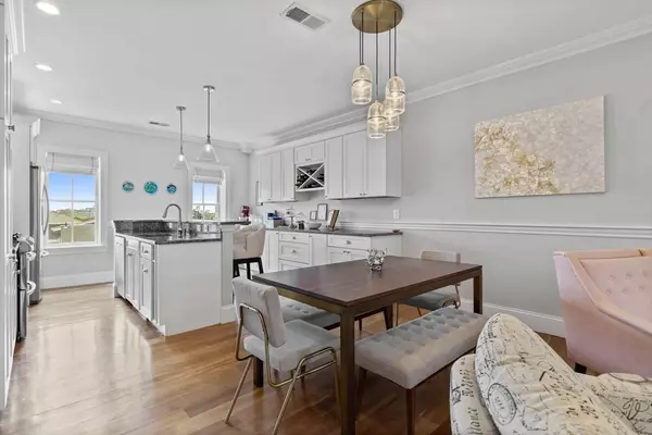 Boston, MA 02127,8 Gates #2