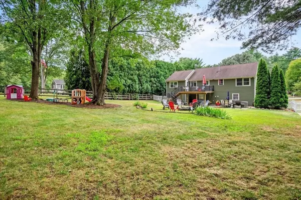 Amesbury, MA 01913,3 Cottage Lane