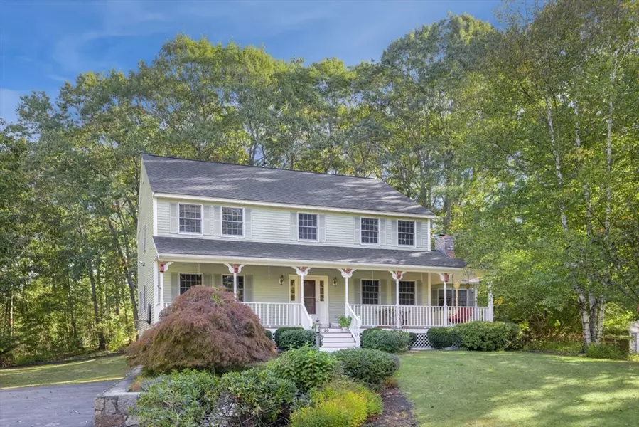 30 Donovans Way, Middleton, MA 01949