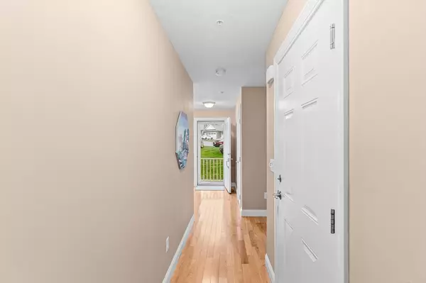 Millbury, MA 01527,14 Stratford Village Dr #14