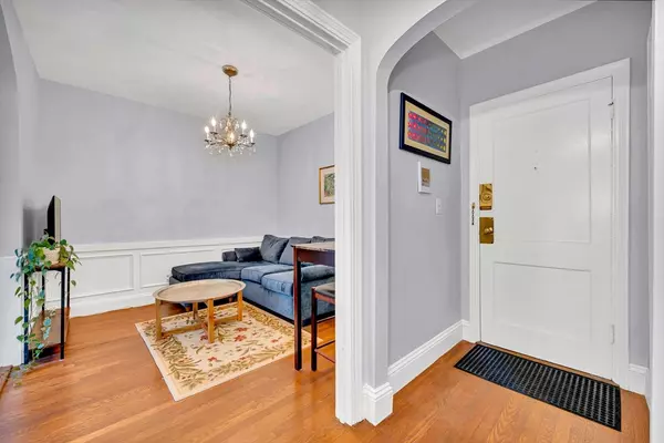 Malden, MA 02148,20 Chestnut St #205