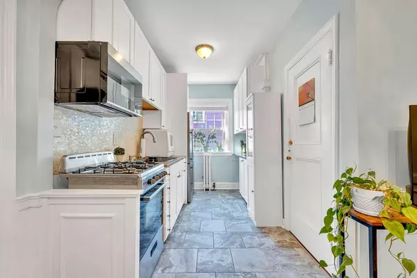 Malden, MA 02148,20 Chestnut St #205