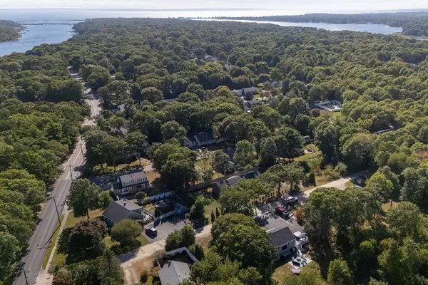Falmouth, MA 02536,9 Theroux Dr