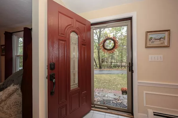 North Andover, MA 01845,12 Farnum St