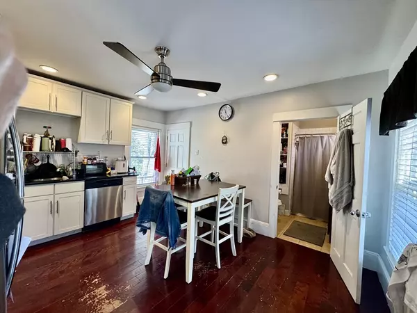 Stoneham, MA 02180,6 Gould Street #2