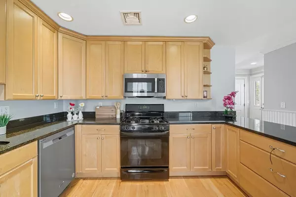 Natick, MA 01760,36 N Main St #1