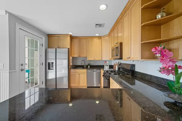 Natick, MA 01760,36 N Main St #1