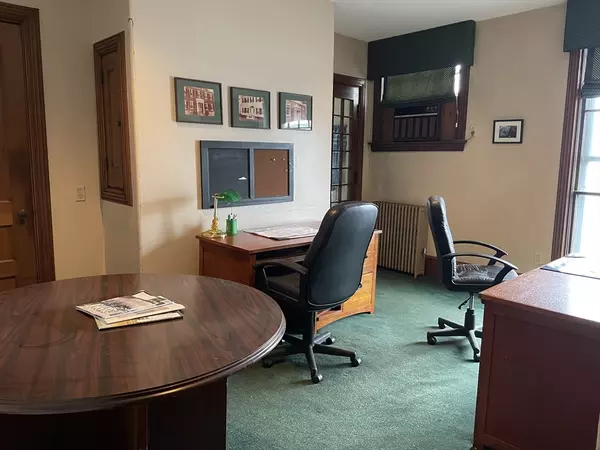 Plymouth, MA 02360,100 Court St