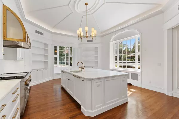 Boston, MA 02108,20 Chestnut St #1