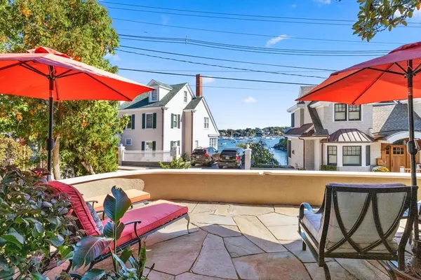 Marblehead, MA 01945,33 Waldron Street