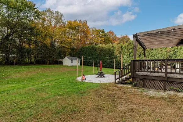 Amherst, MA 01002,66 Longmeadow Dr