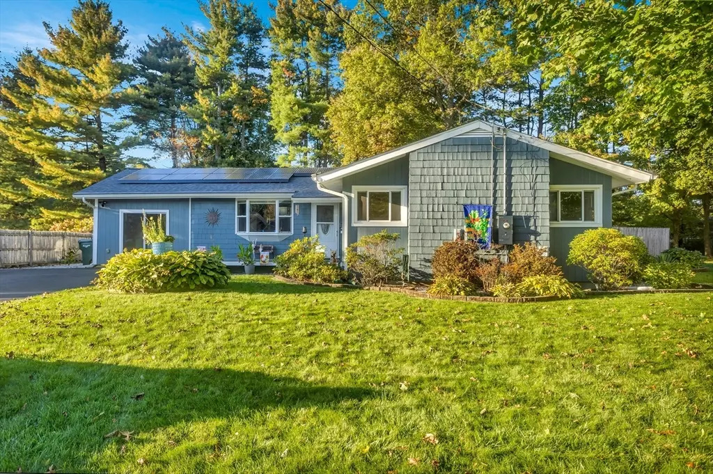 Springfield, MA 01128,32 Lindsay Rd