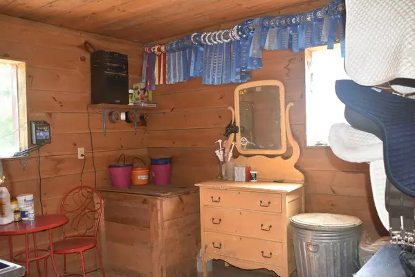 Spencer, MA 01562,111 Northwest Road