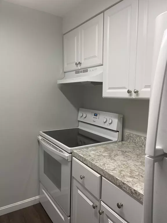 Bridgewater, MA 02324,180 Main St #2208