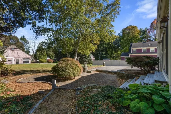 Shrewsbury, MA 01545,19 Grafton Street