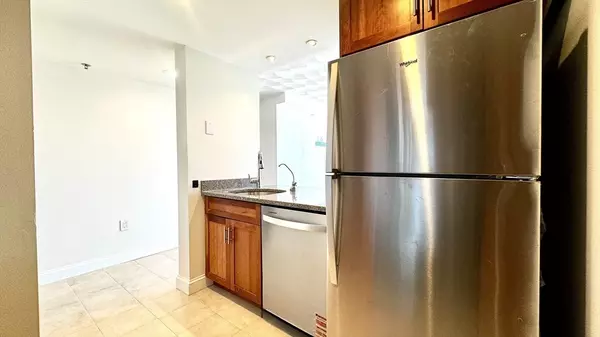 Cambridge, MA 02141,8-12 Museum Way #1407