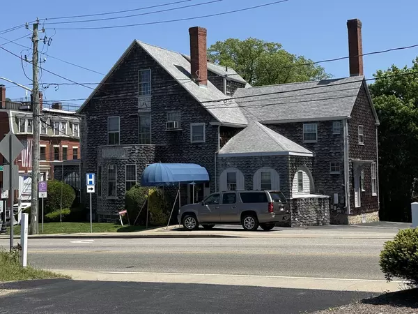 Plymouth, MA 02360,100 Court St