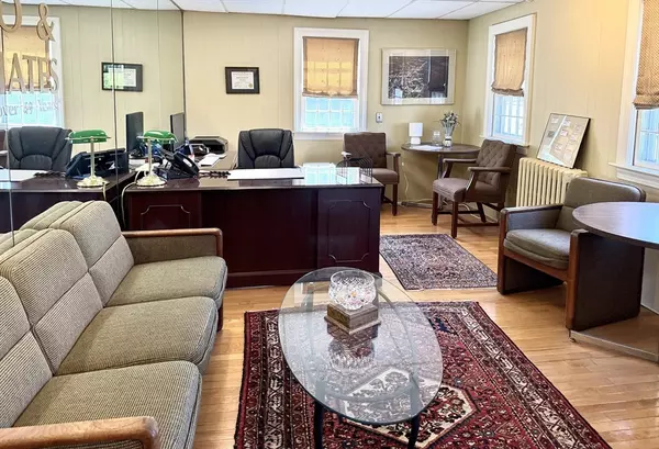 Plymouth, MA 02360,100 Court St