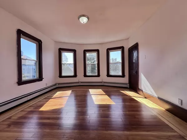 Fairhaven, MA 02719,32 Alpine Street #3